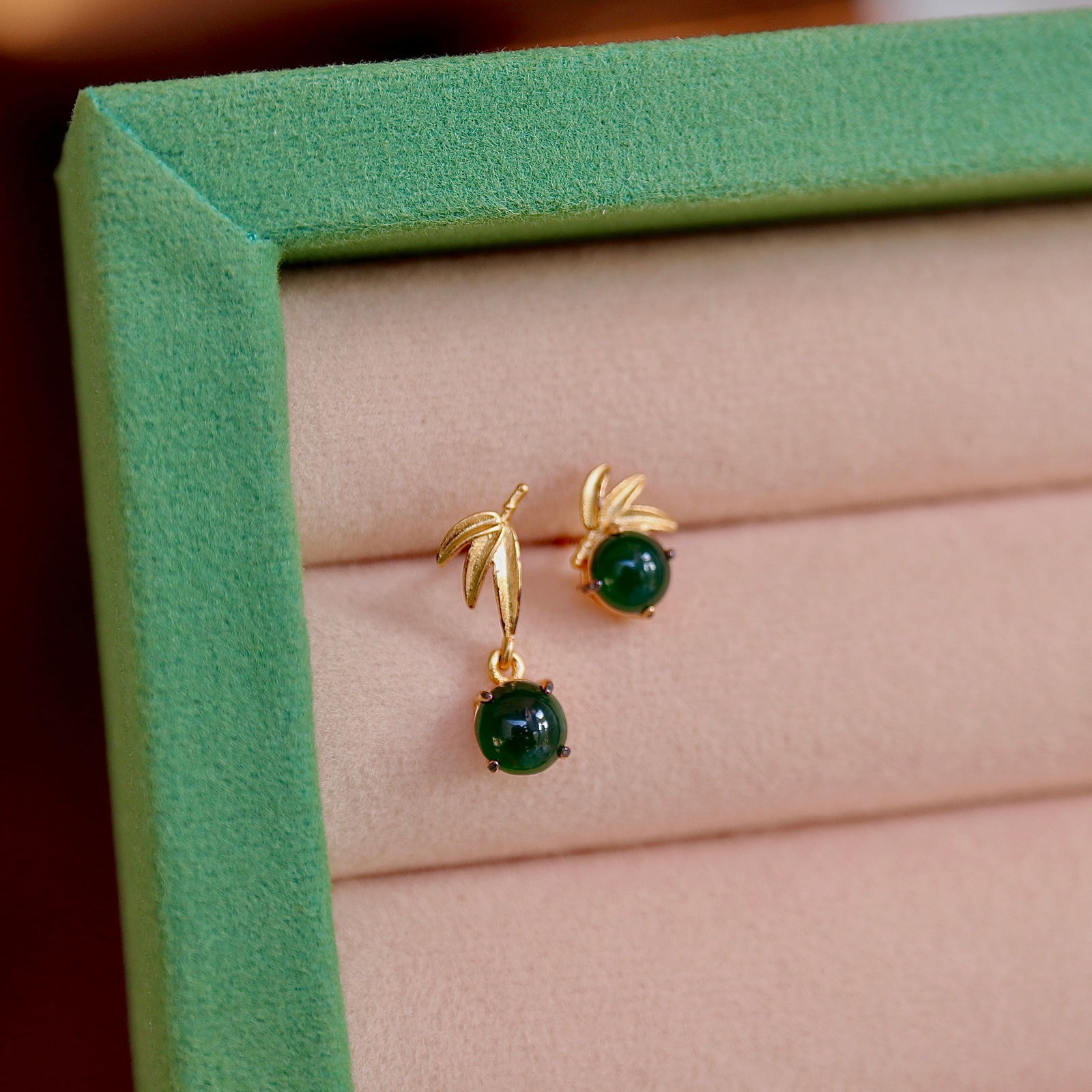 Natural A-grade jadeite earrings, S925 pure silver inlay. - 3