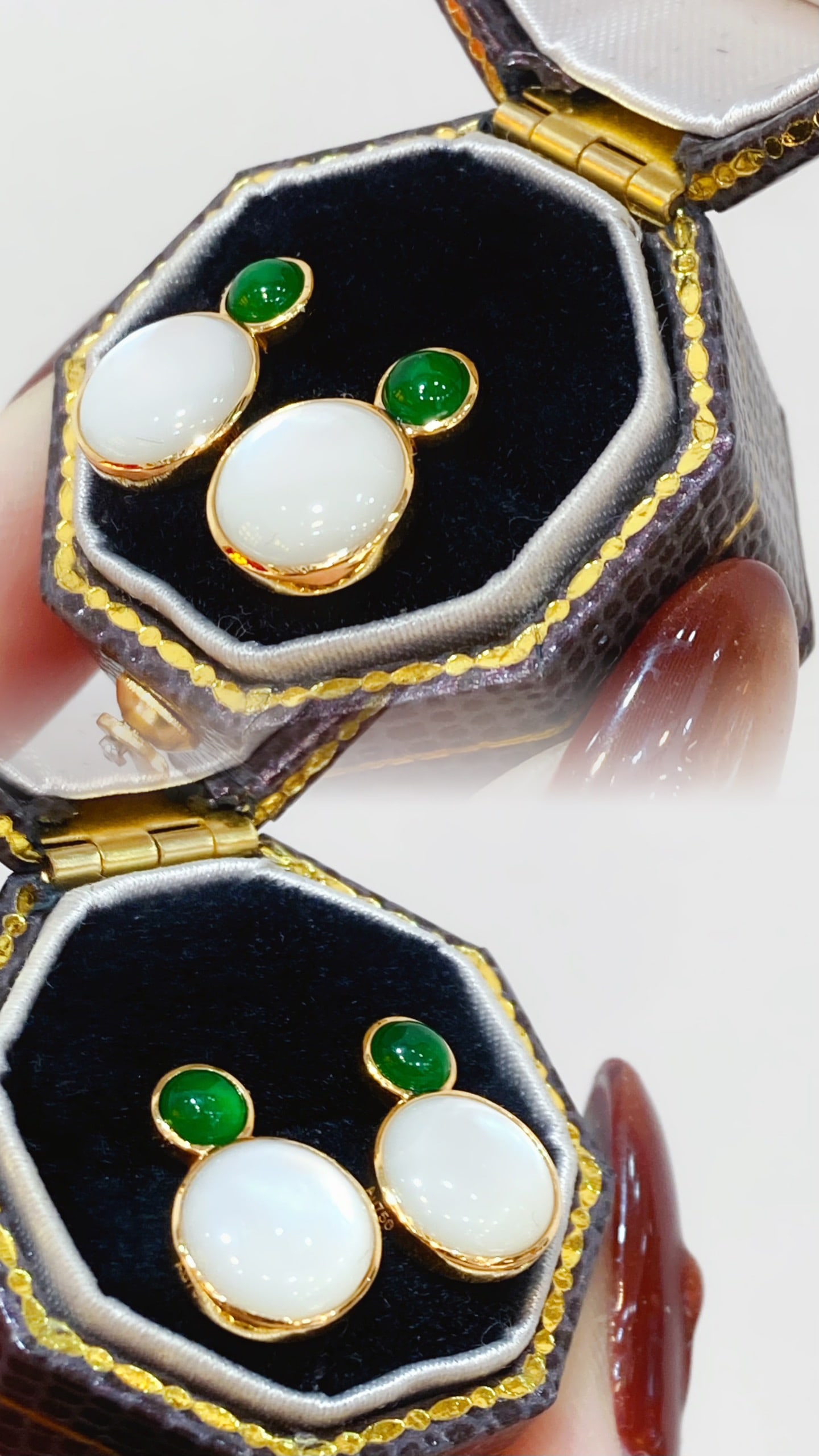 18k Jade and Mother-of-Pearl Stud Earrings - 3