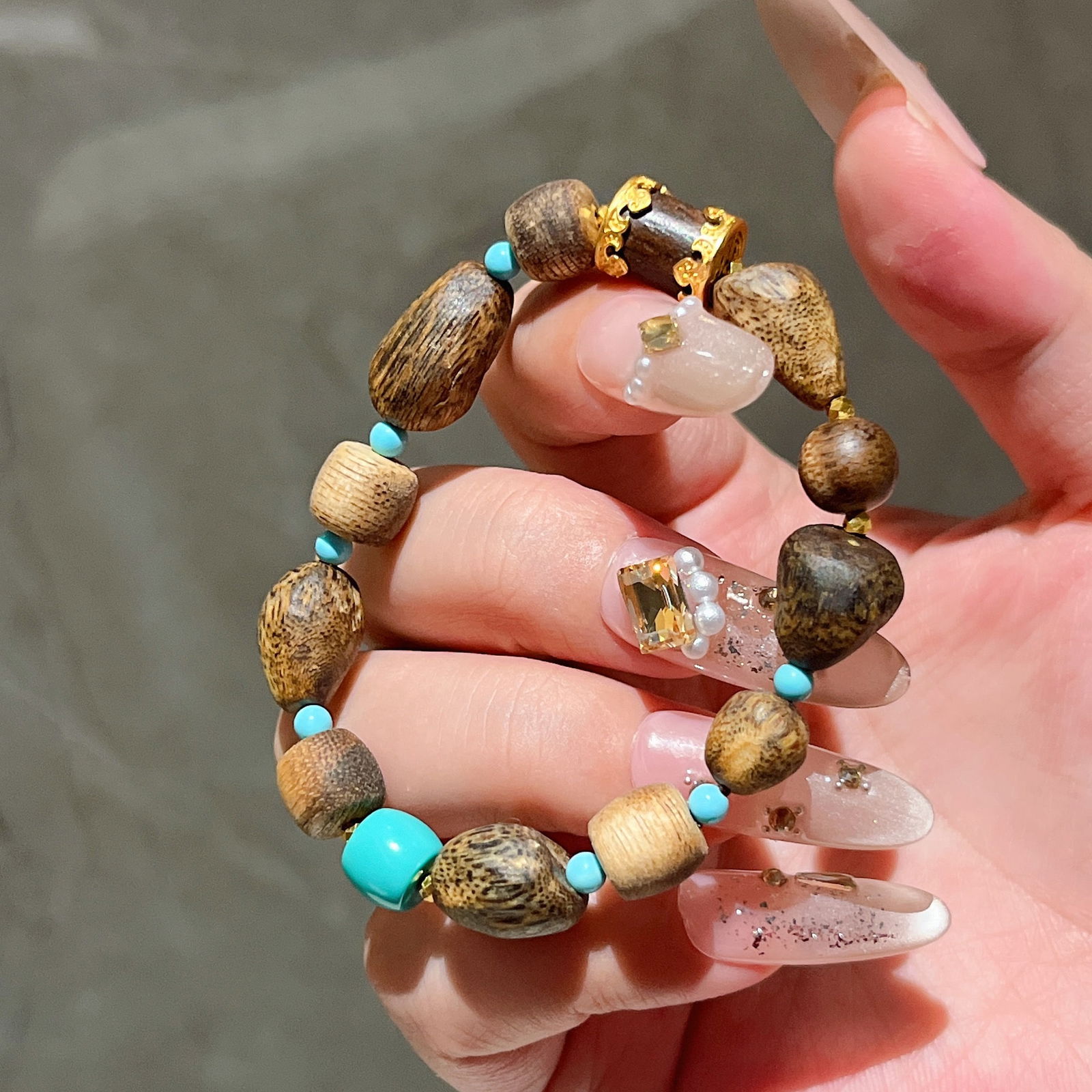 750 pure gold 999 shaped agarwood bracelet - 4