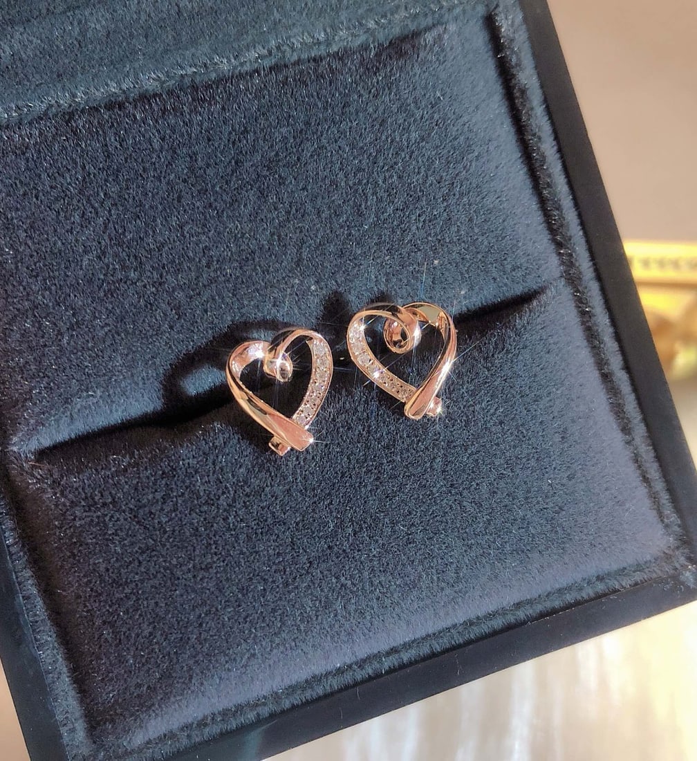 Heart-Shaped Diamond Stud Earrings - 5