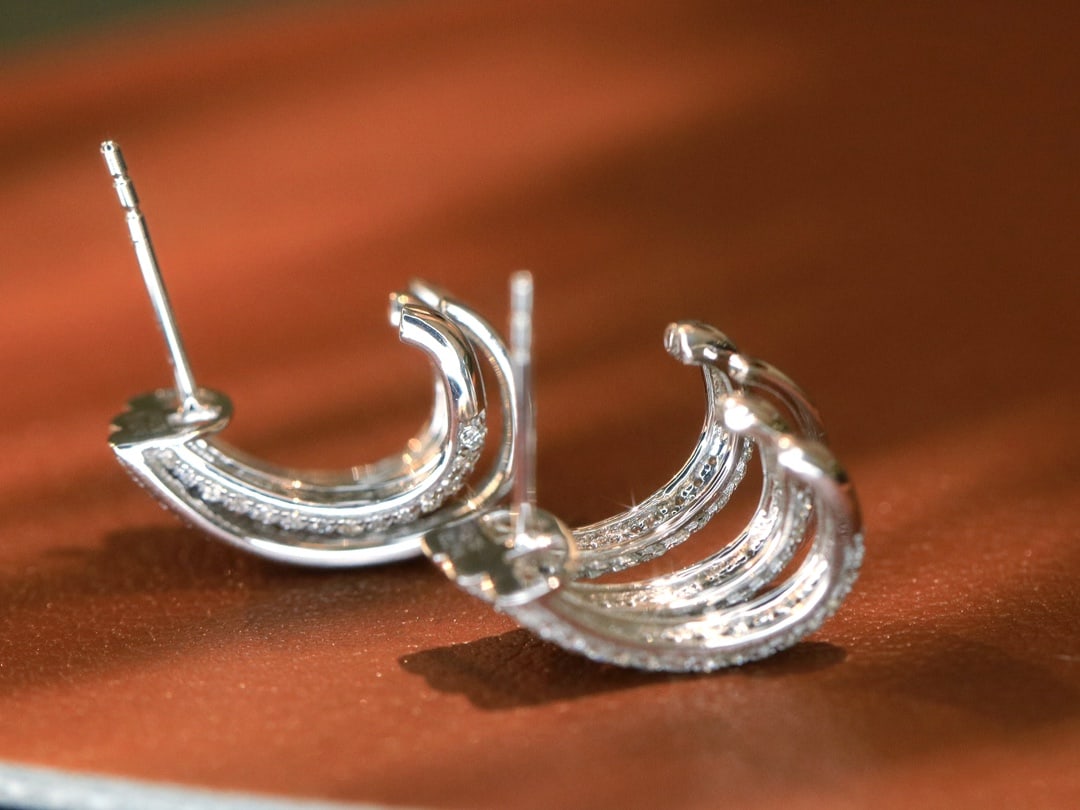 Curved Diamond Stud Earrings - 3