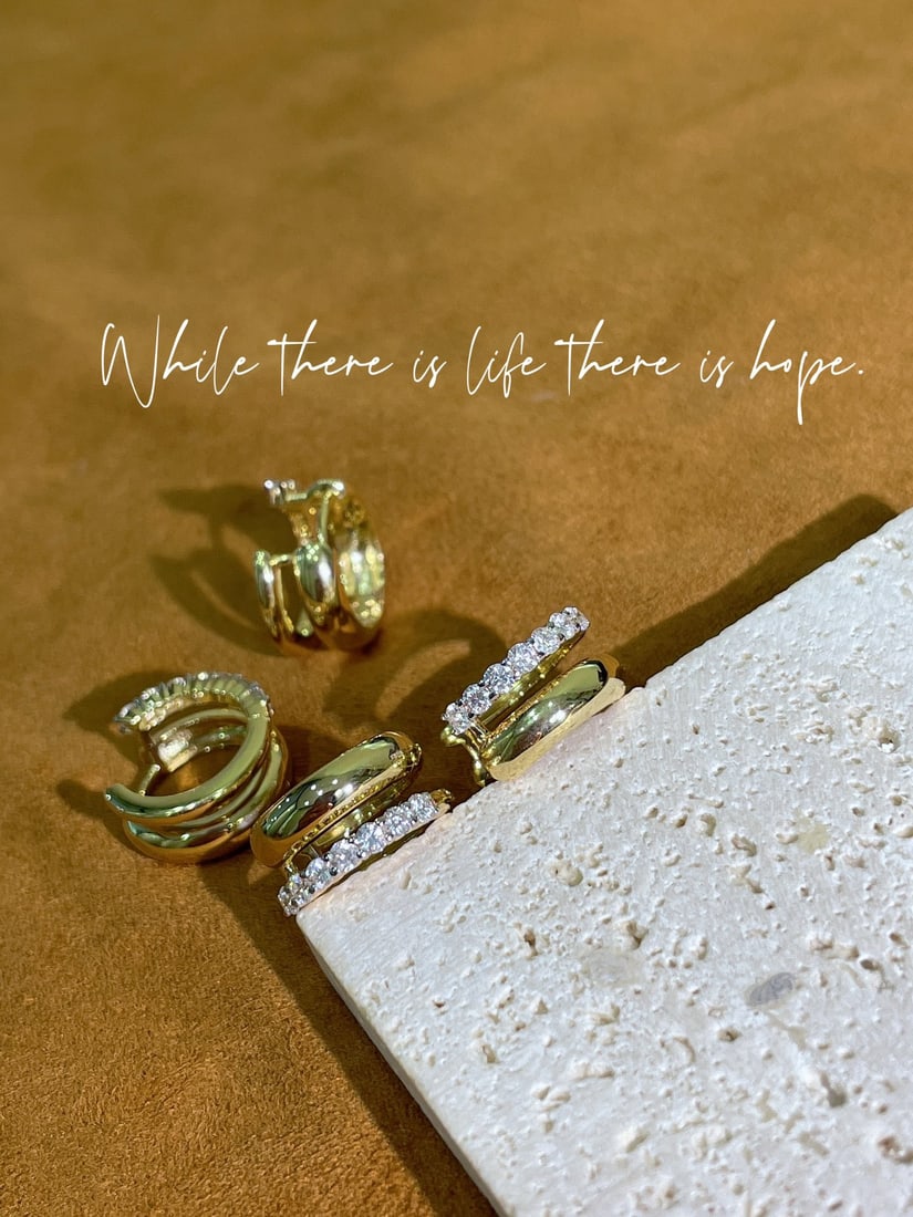 18k Natural Diamond Stud Earrings - 6