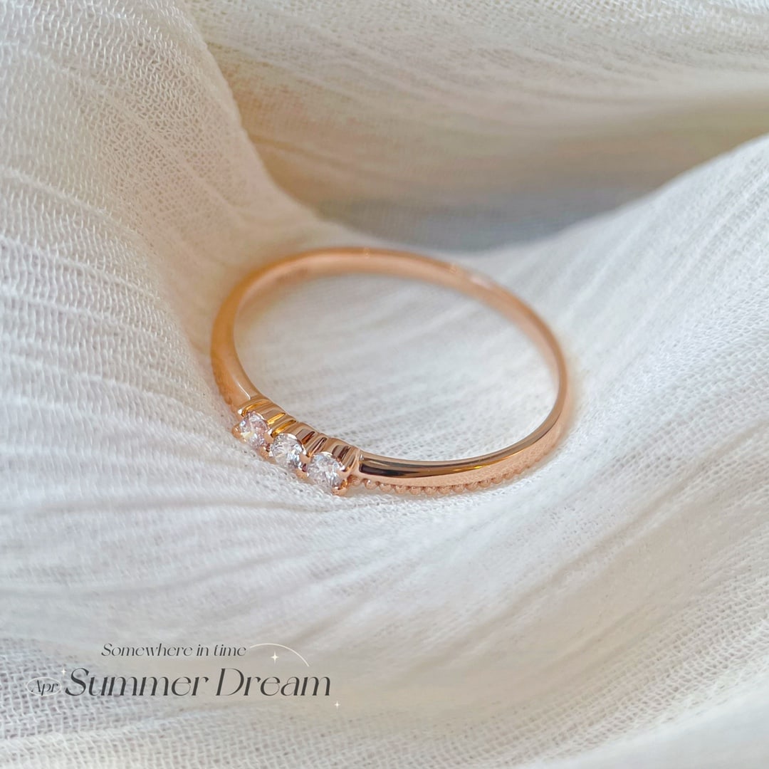 18k Diamond Luxurious Ring - 2