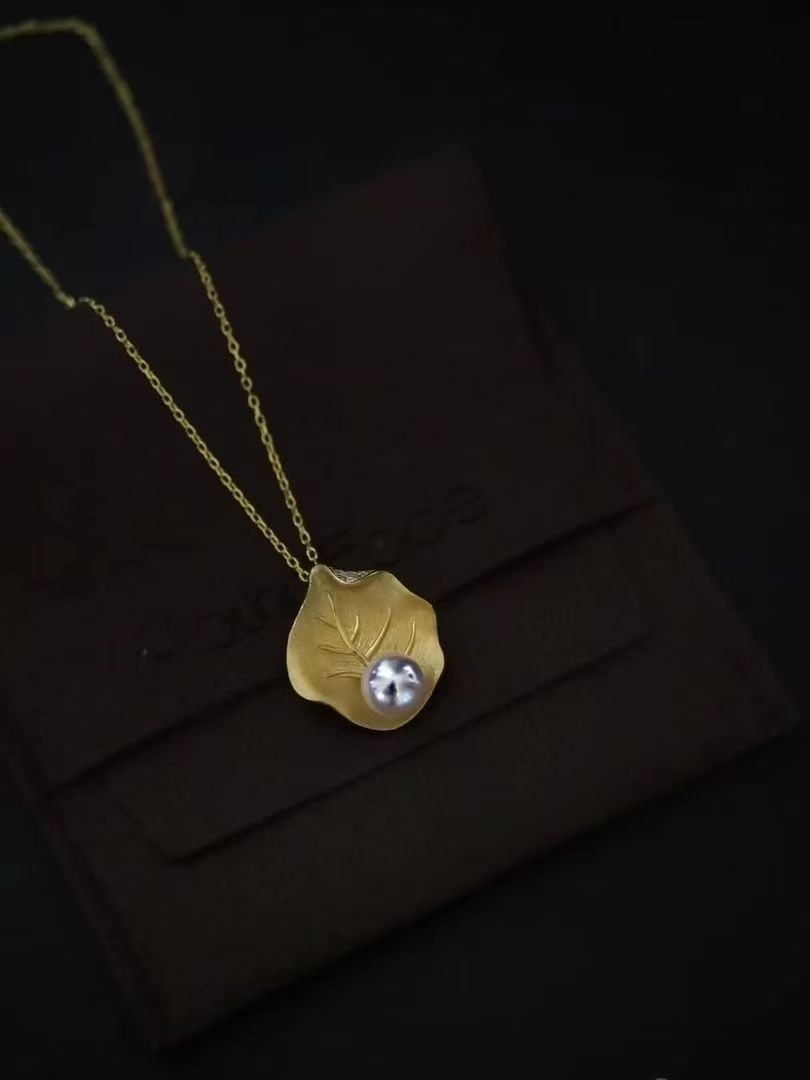 11-12mm South Sea Golden Pearl, almost flawless qualityDeep color, suitable for rose gold - 2