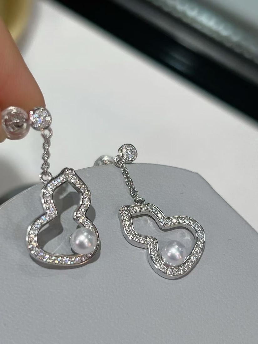 Sterling silver 4-5mm aurora freshwater pearl gourd earrings - 2