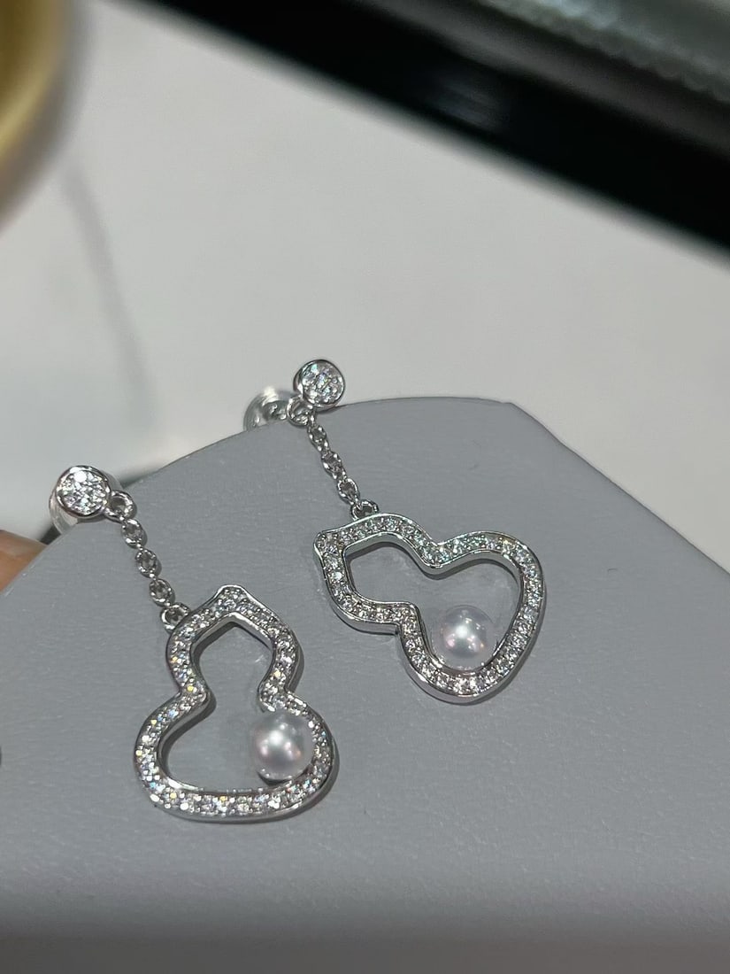 Sterling silver 4-5mm aurora freshwater pearl gourd earrings - 3