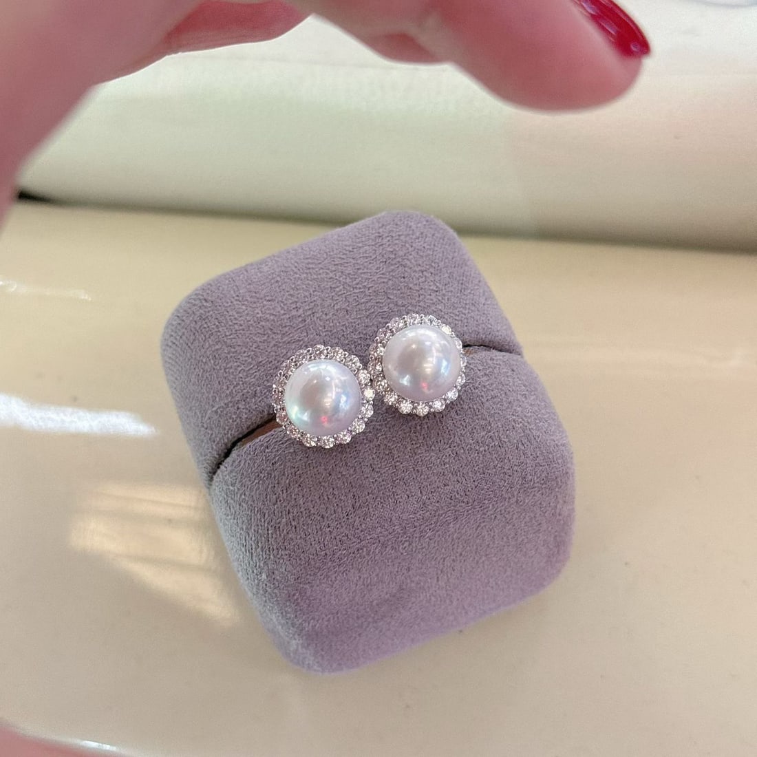 10-11mm Aurora White Edison Sunflower Earrings - 5