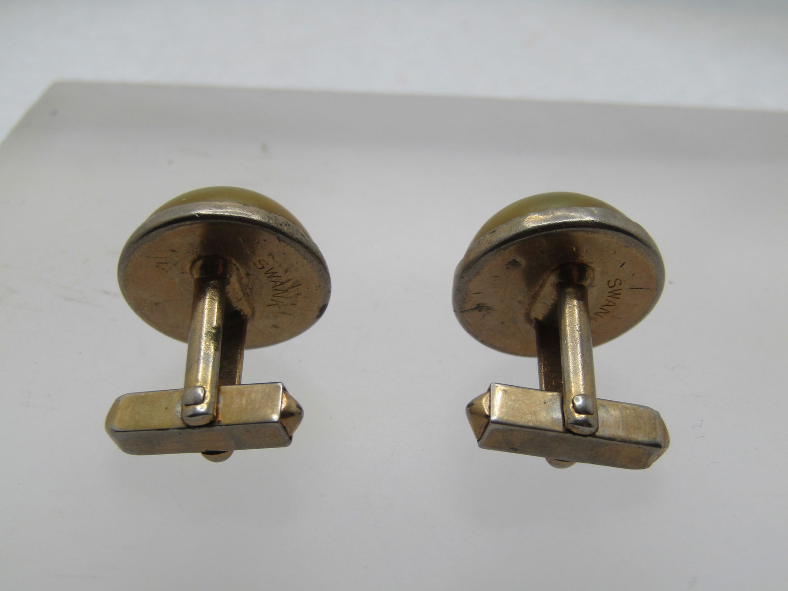 Vintage Green/Yellow Bakelite Cufflinks, Signed Swank, 1940's-1950's - 4