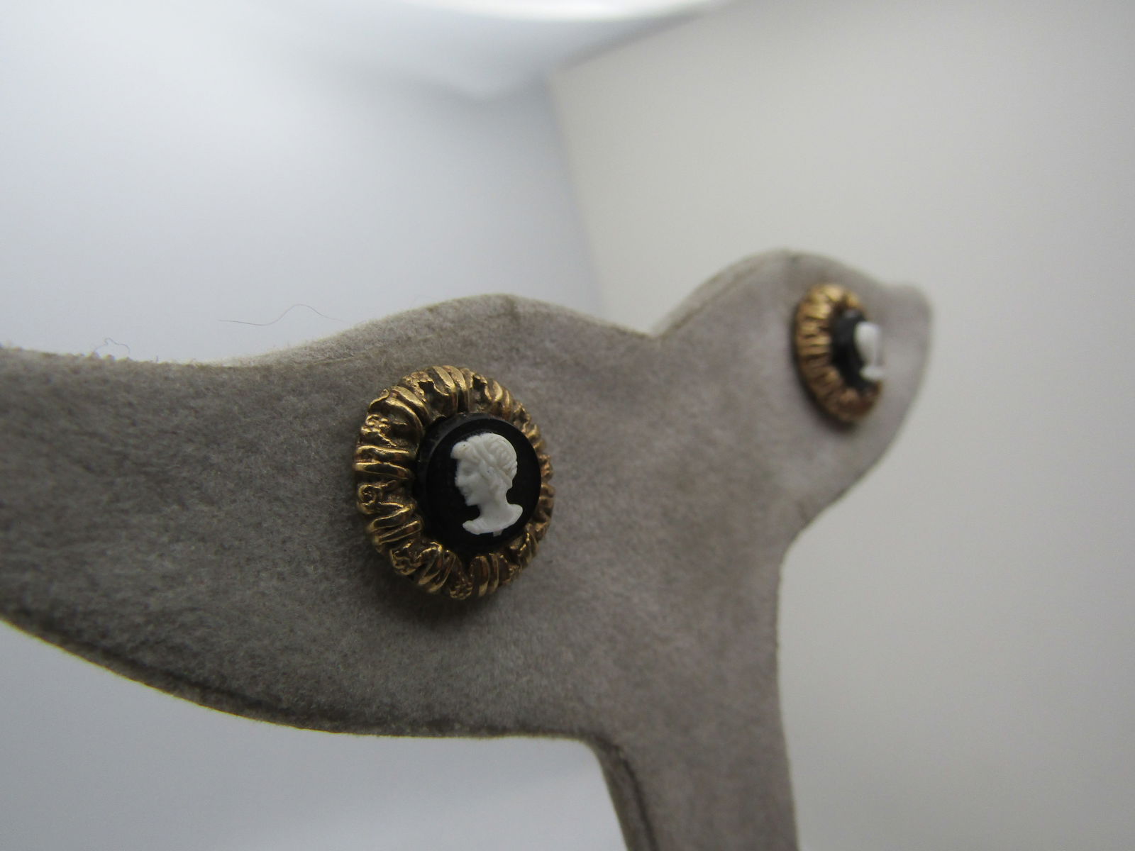 Vintage 10kt. G.F. Black & White Cameo Earrings, 1960's-1970's, Pierced - 3