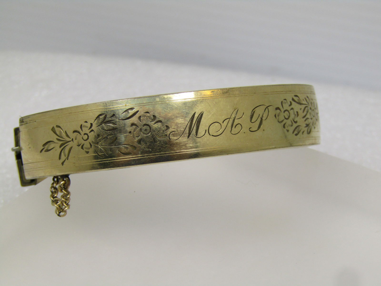 Vintage 12kt G.F. Hinged Engraved Bangle Bracelet, 1950's, Signed - 3
