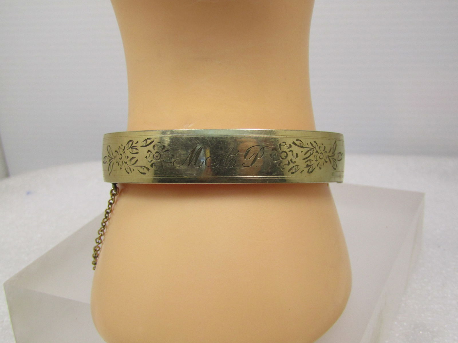 Vintage 12kt G.F. Hinged Engraved Bangle Bracelet, 1950's, Signed - 6