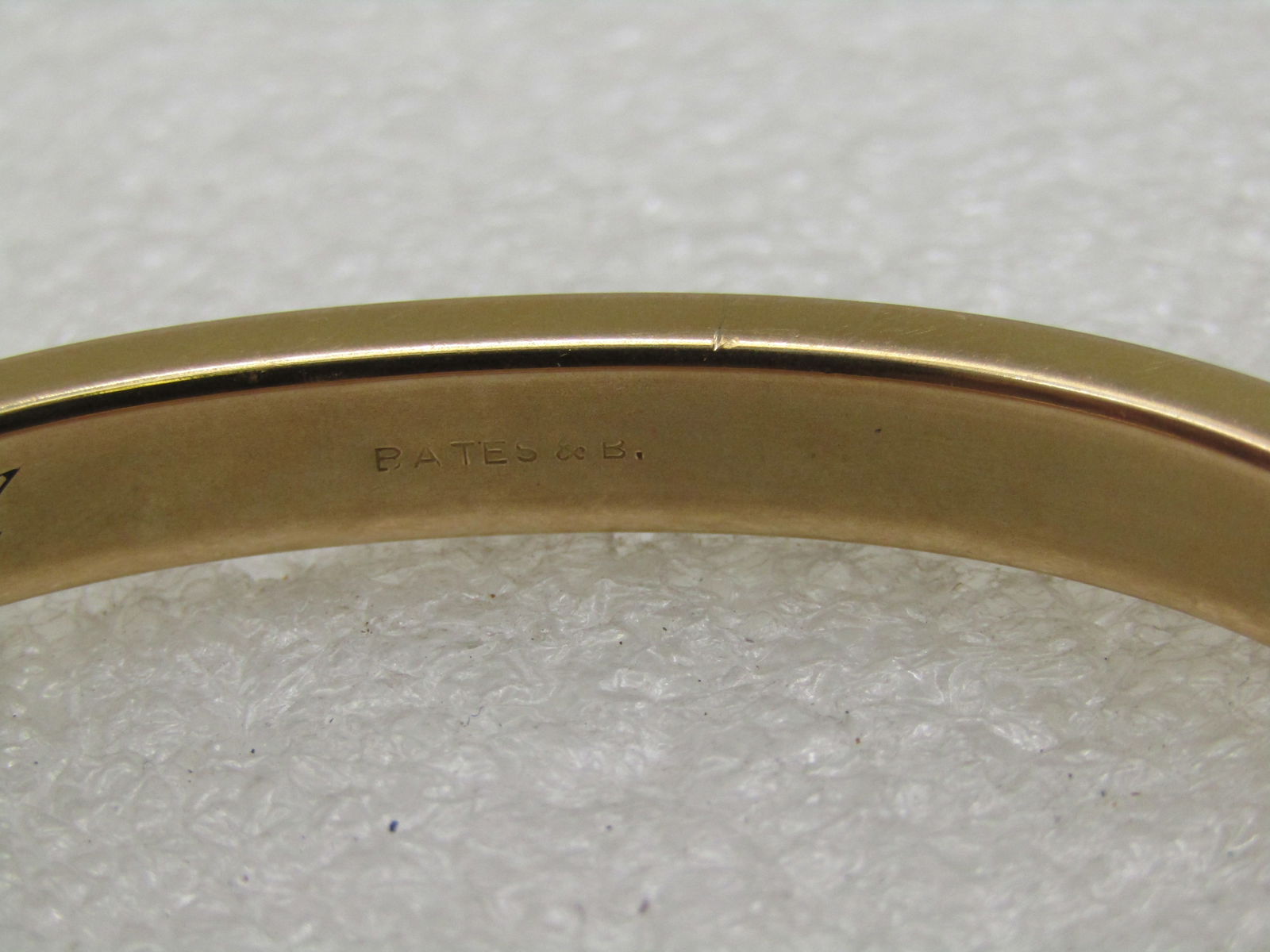 Antique Hinged 10kt Gold Filled Bangle Bracelet, Engraved MLM, Signed Bates & B. 6.75" - 7