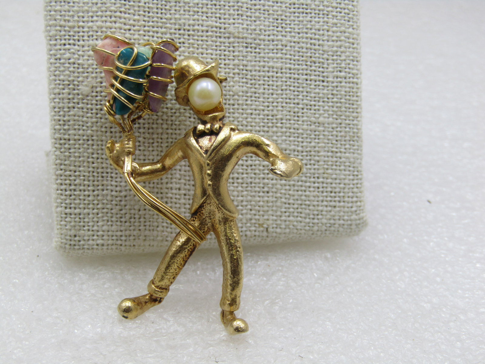 Vintage Balloon Mime/Salesman Brooch, Agate Balloons, Mid-Century (1 of 6)