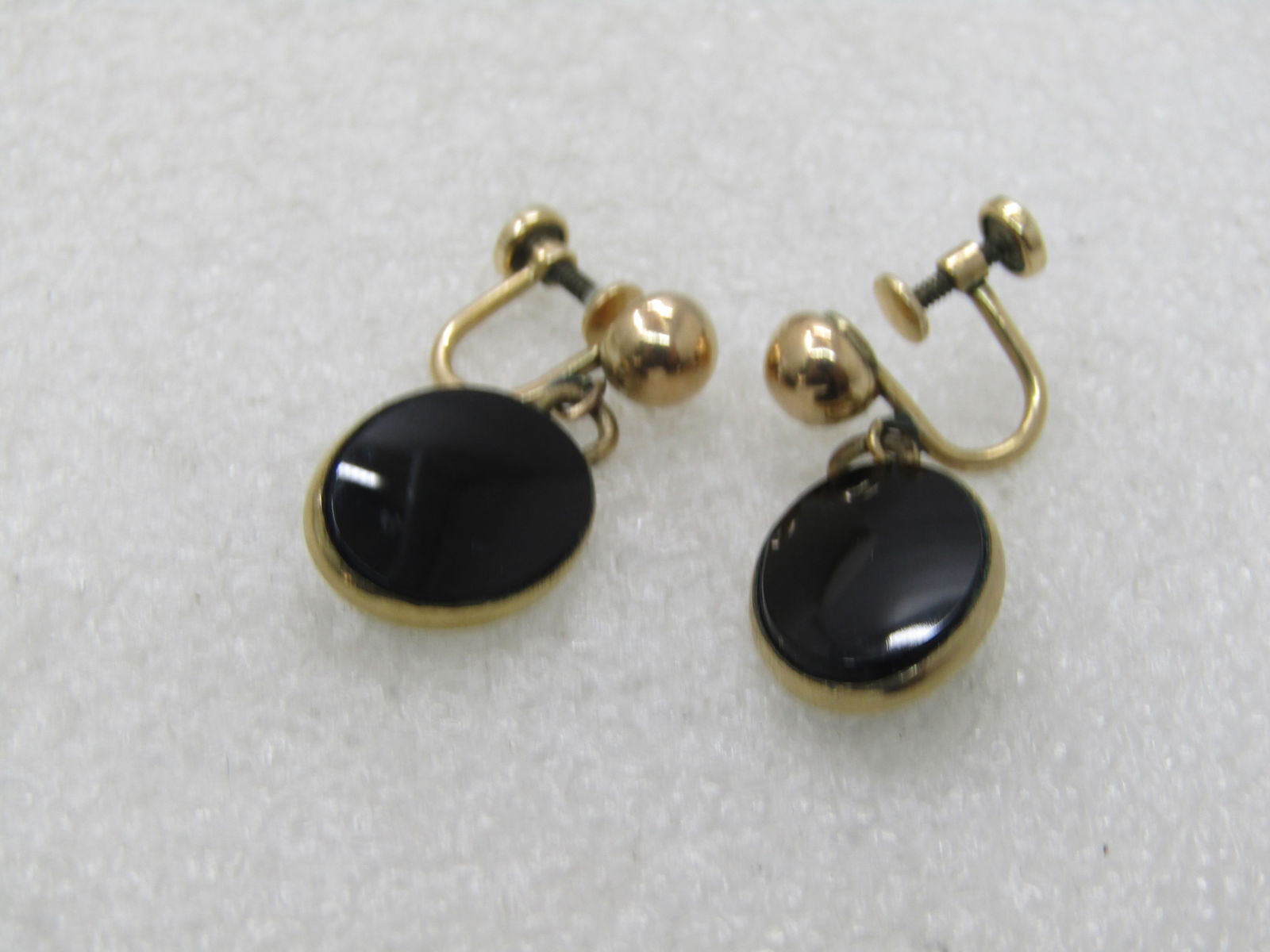 Vintage 12kt G.F. Black Dangle Earrings, Screw Back, Signed WRE, 1960's - 3
