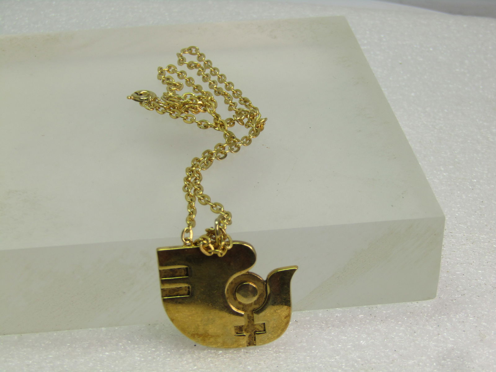 Vintage Sterling Vermeil 1975 U.N. Equality N.O.W. Women's Dove Necklace, 17" - 5