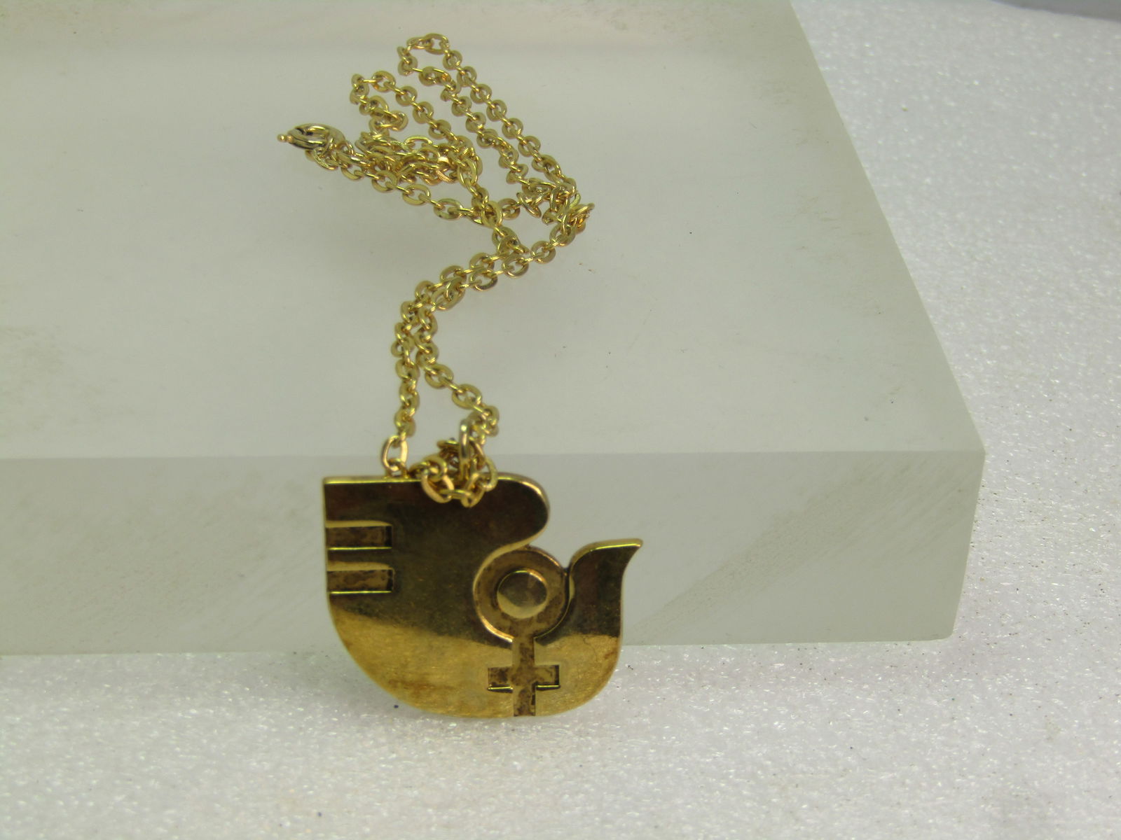 Vintage Sterling Vermeil 1975 U.N. Equality N.O.W. Women's Dove Necklace, 17" - 6