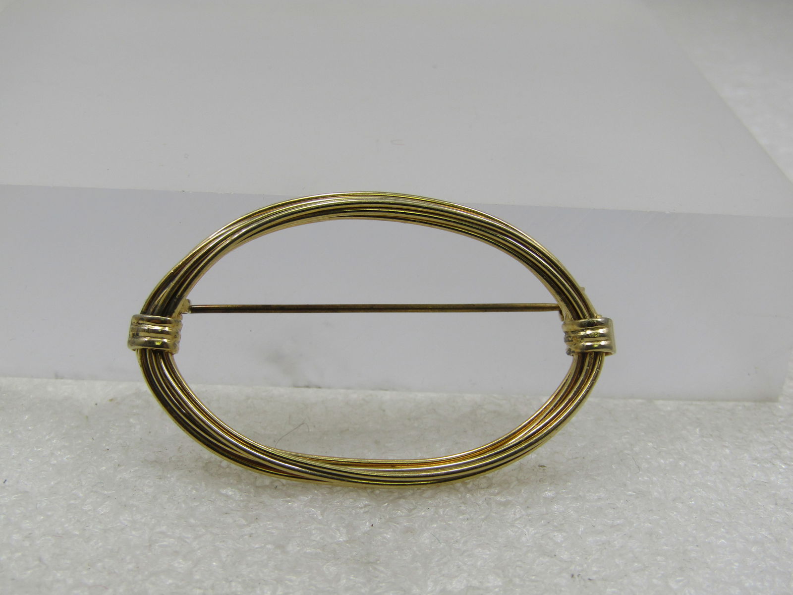 Vintage 10kt G.F. Oval Brooch, Multi Wire Strands. 1-7/8" - 3