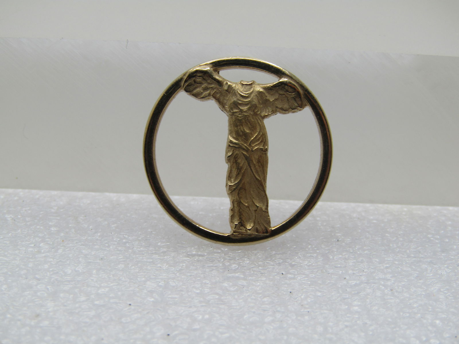 Vintage Nike Goddess Gold Tone Brooch, 1", 1970's-1980's - 4