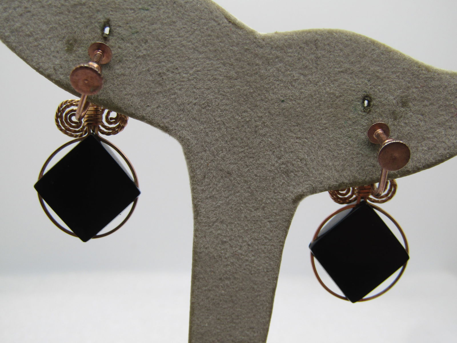 Vintage 10kt G.F. Cameo Earrings, Screwback Drop, 1960's - 4