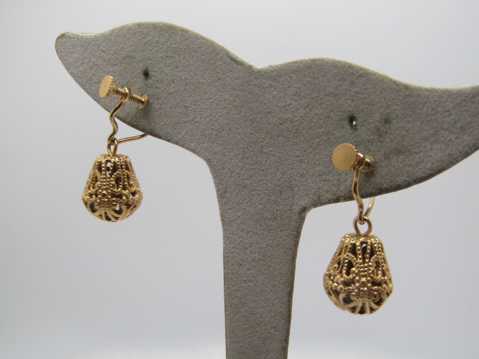 Vintage Filigree Drop Bead Earrings, Screwback, 10kt G.F., 1950's -1960's - 4