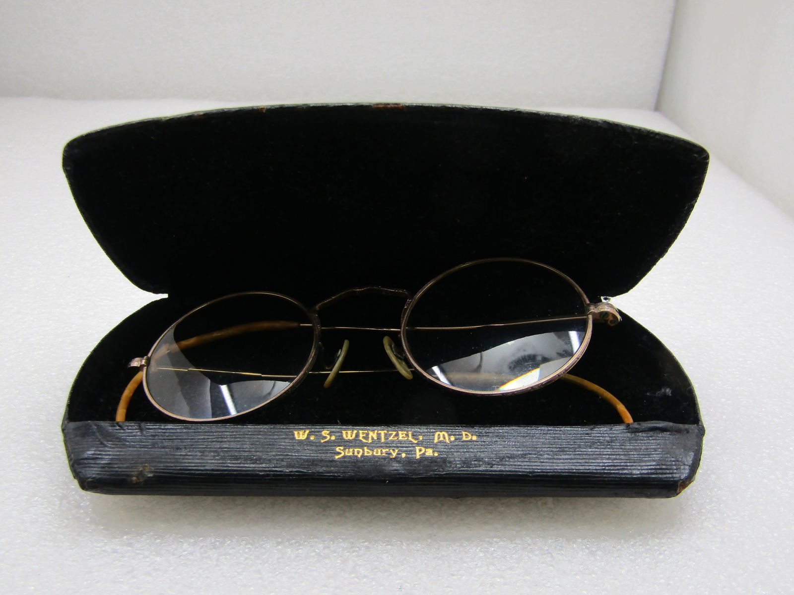 Vintage Cortland AO Early 1900's Eye Glasses in Case, 10kt G.F. - 7