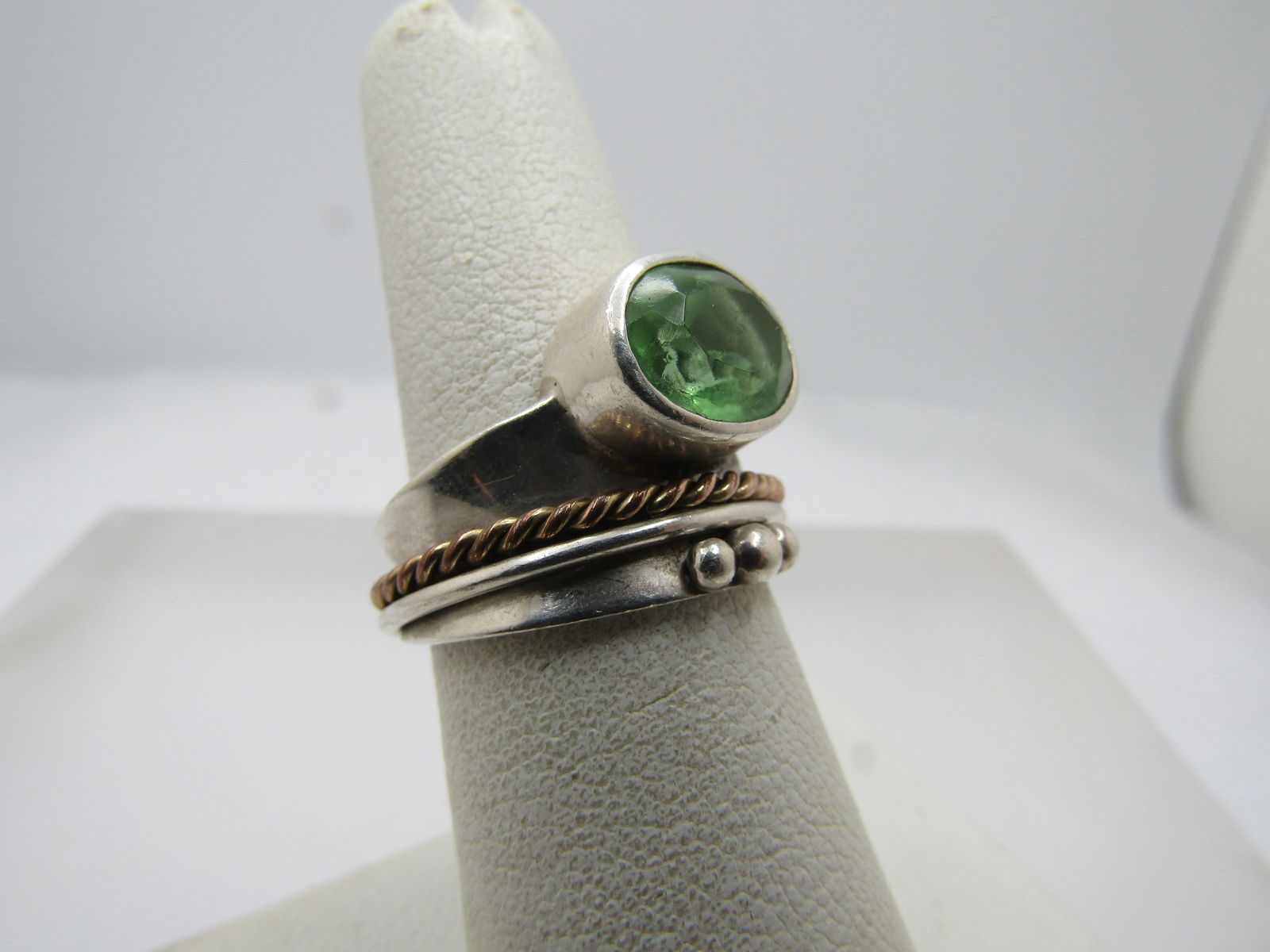 Vintage Sterling Modernist Green Stone Ring, Sx. 6.5, Signed Nilsson - 2