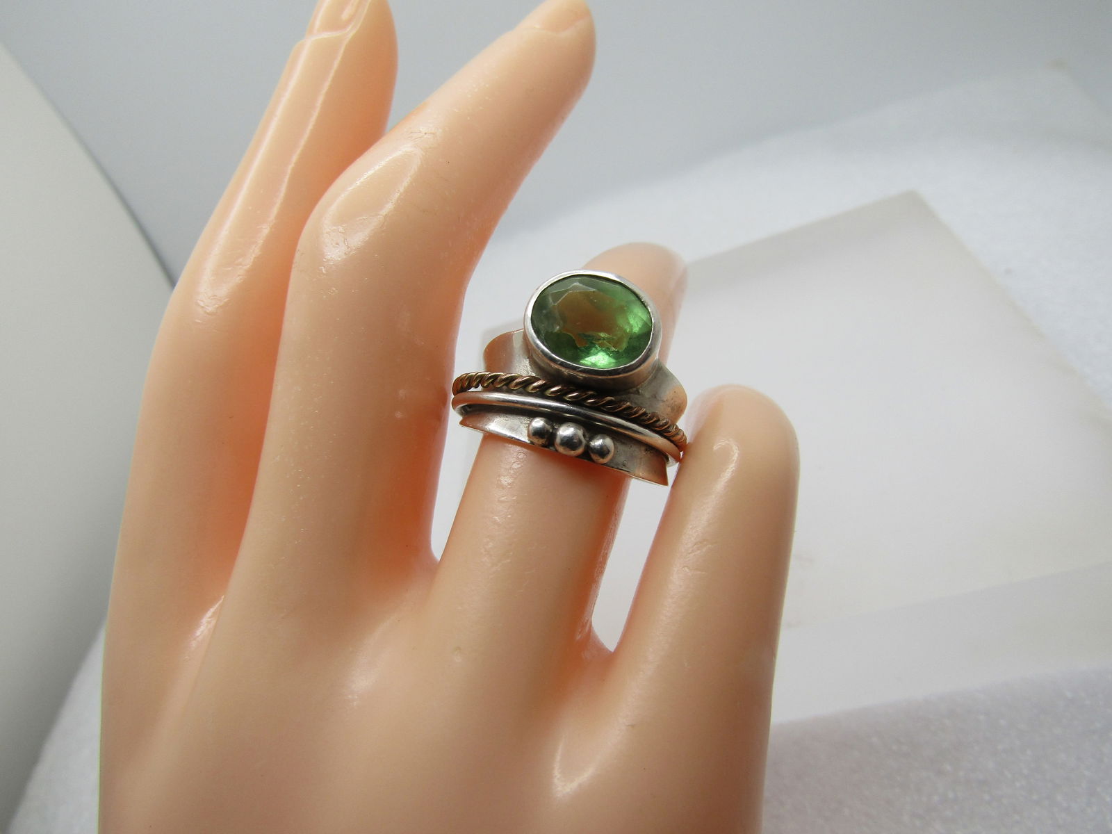 Vintage Sterling Modernist Green Stone Ring, Sx. 6.5, Signed Nilsson - 7