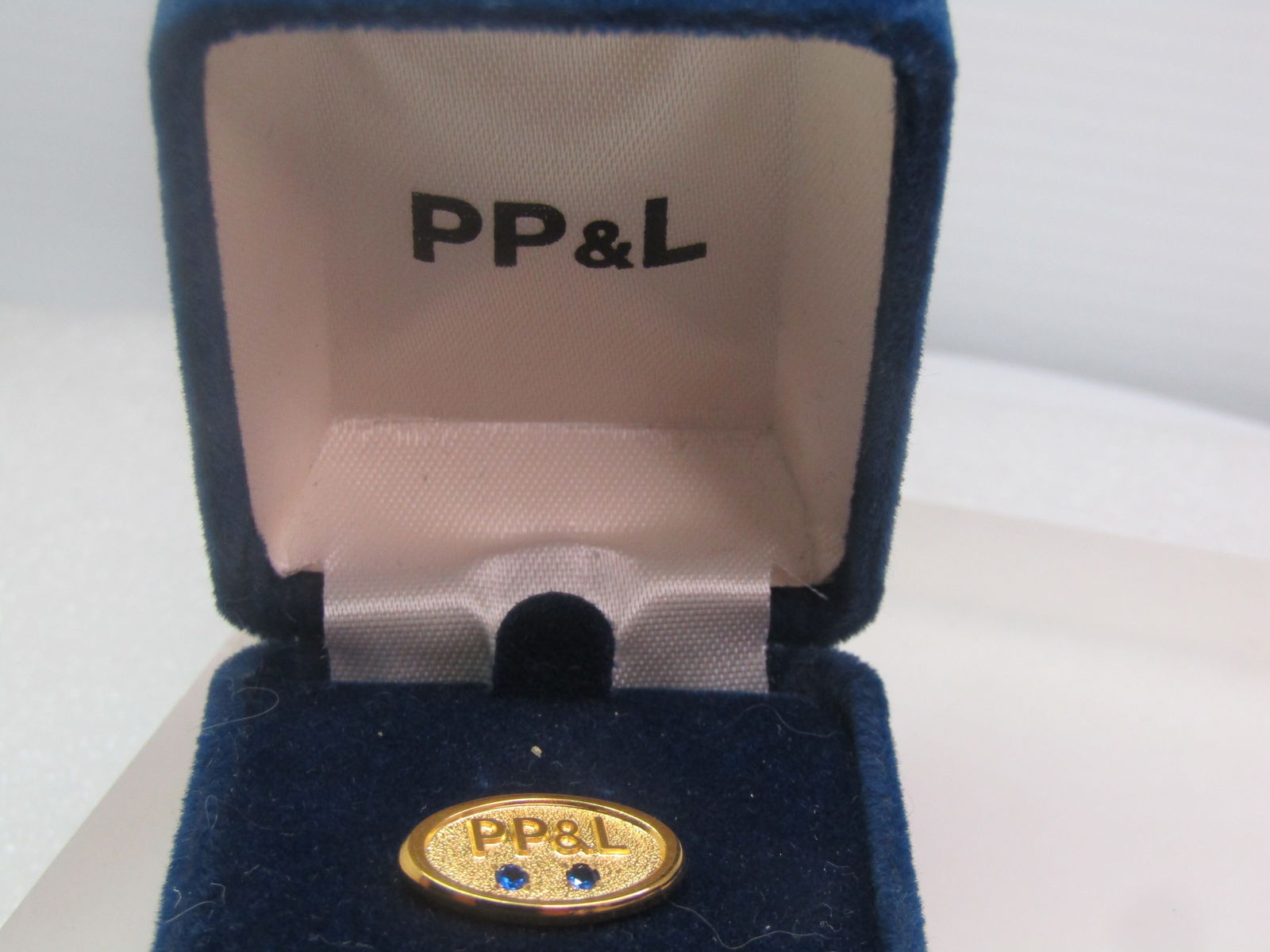 Vintage 10kt GF PP&L Employee Service Pin, Two Blue Spinel Stones - 4