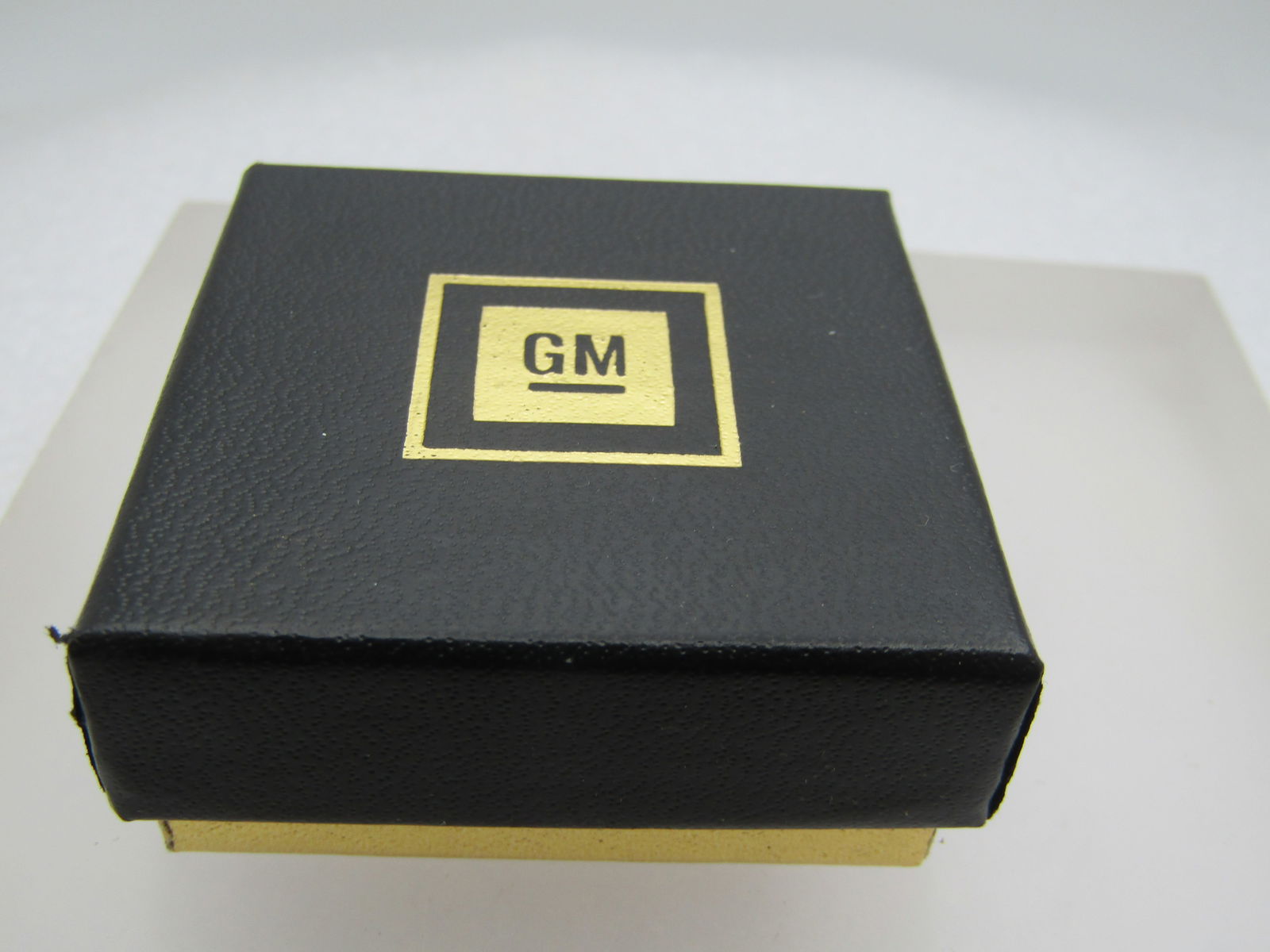 Vintage 10kt G.F. Emerald General Motors SPO Tack Pin, In Original Box - 5