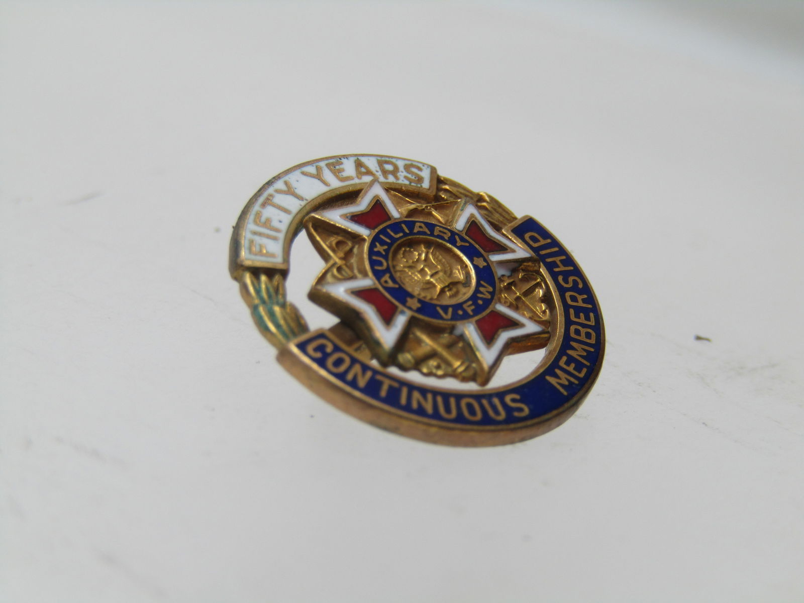 Vintage Enameled VFW Auxillary Membership Brooch, 50 Years, 1960s-1970's. - 3