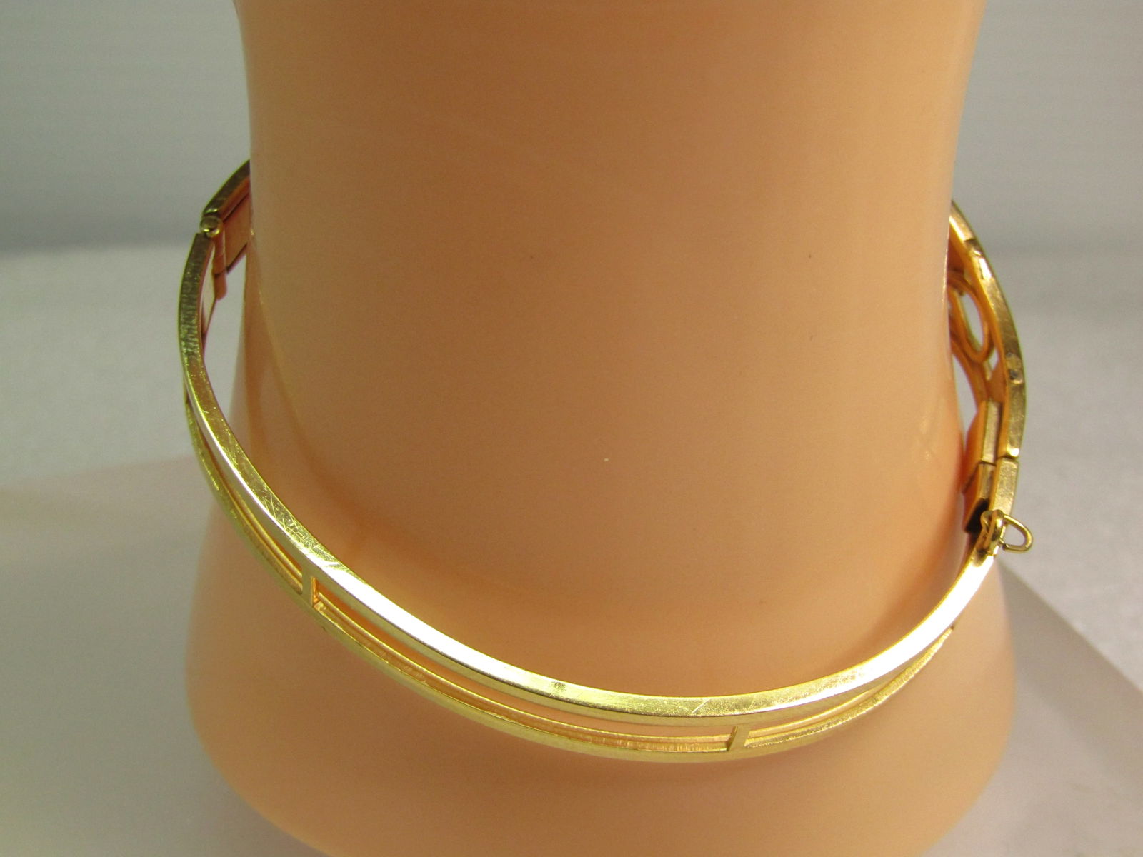 Vintage 12kt G.F. Onyx Hinged Clamper Bracelet, 6.5", 1970's, Signed Van Dell - 3