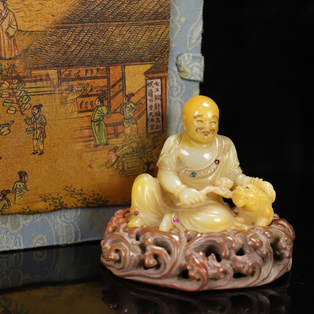 Old Chinese Shoushan Stone Inlay Gem Arhat Statue w Box - 3