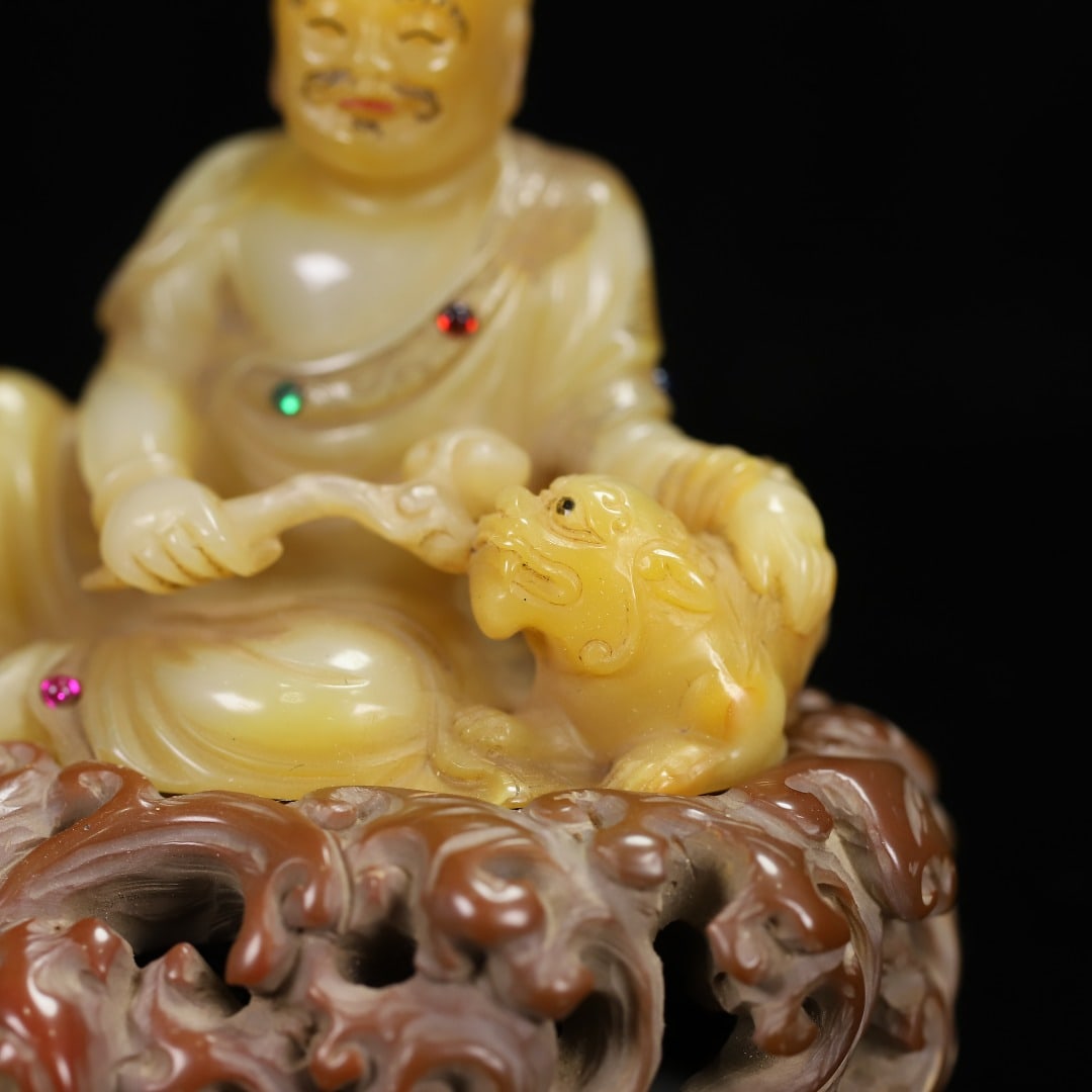 Old Chinese Shoushan Stone Inlay Gem Arhat Statue w Box - 4