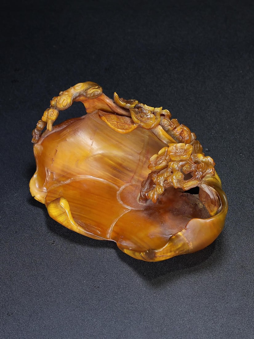 Hand Carved Ox Horn plum blossom Brush Washer (1 of 10)