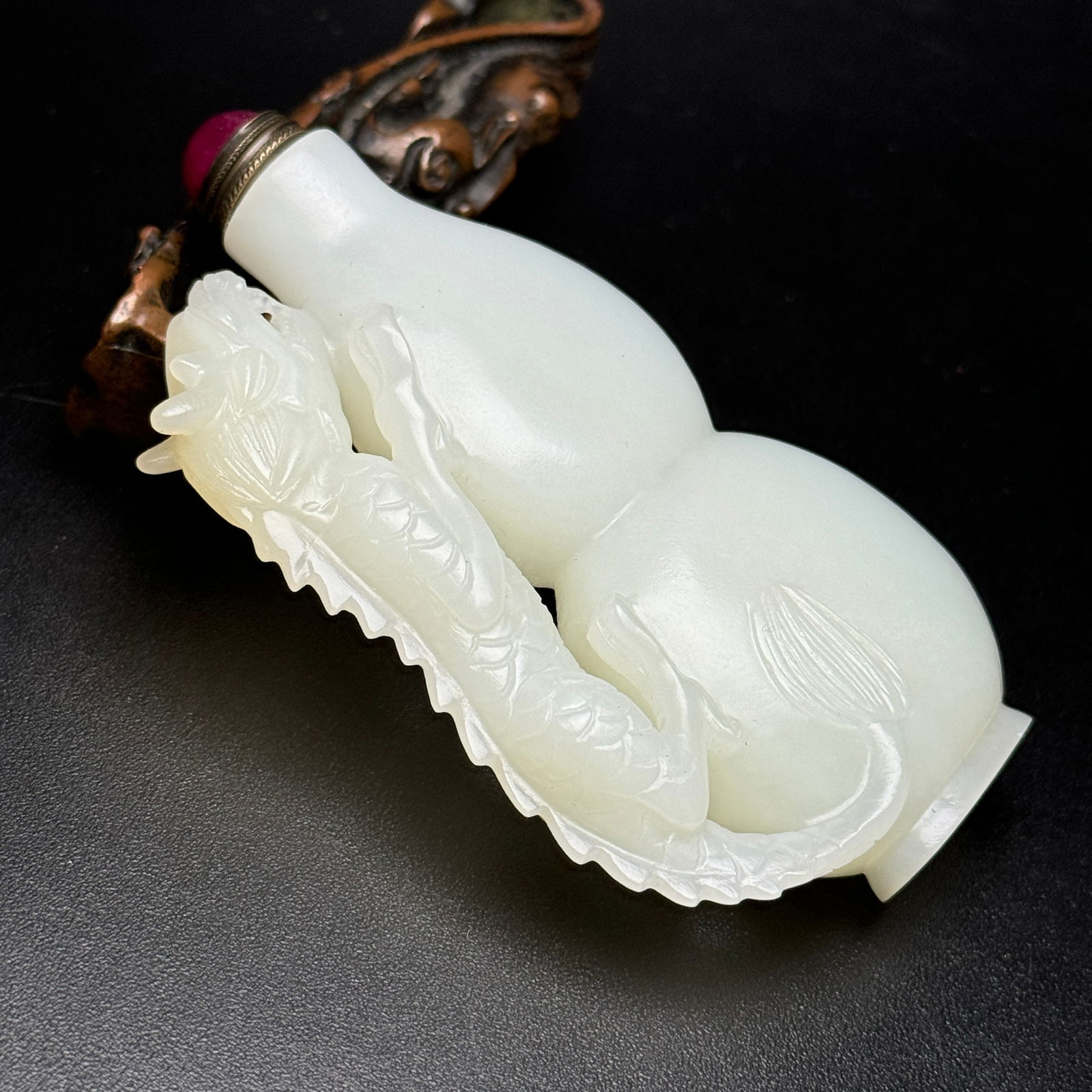 Chinese Hetian Jade Dragon Gourd Snuff Bottle - 4