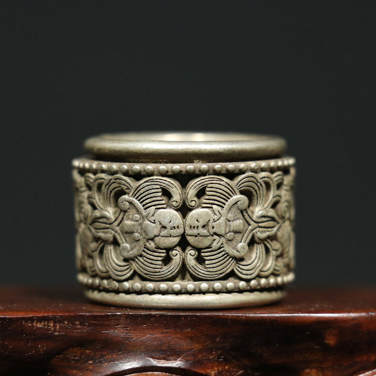Old Tibetan Silver Thumb Ring (1 of 8)