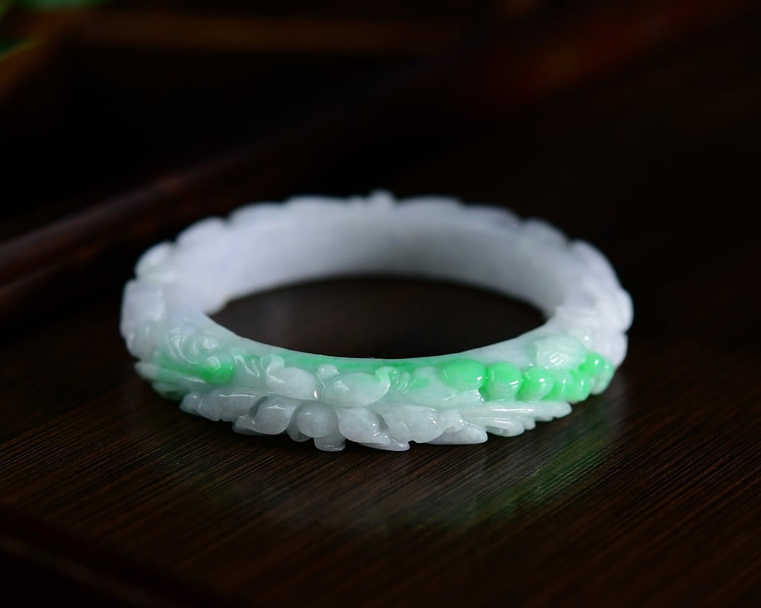 A Set Natural Jadeite Pendant & Bracelet with Certificate - 4