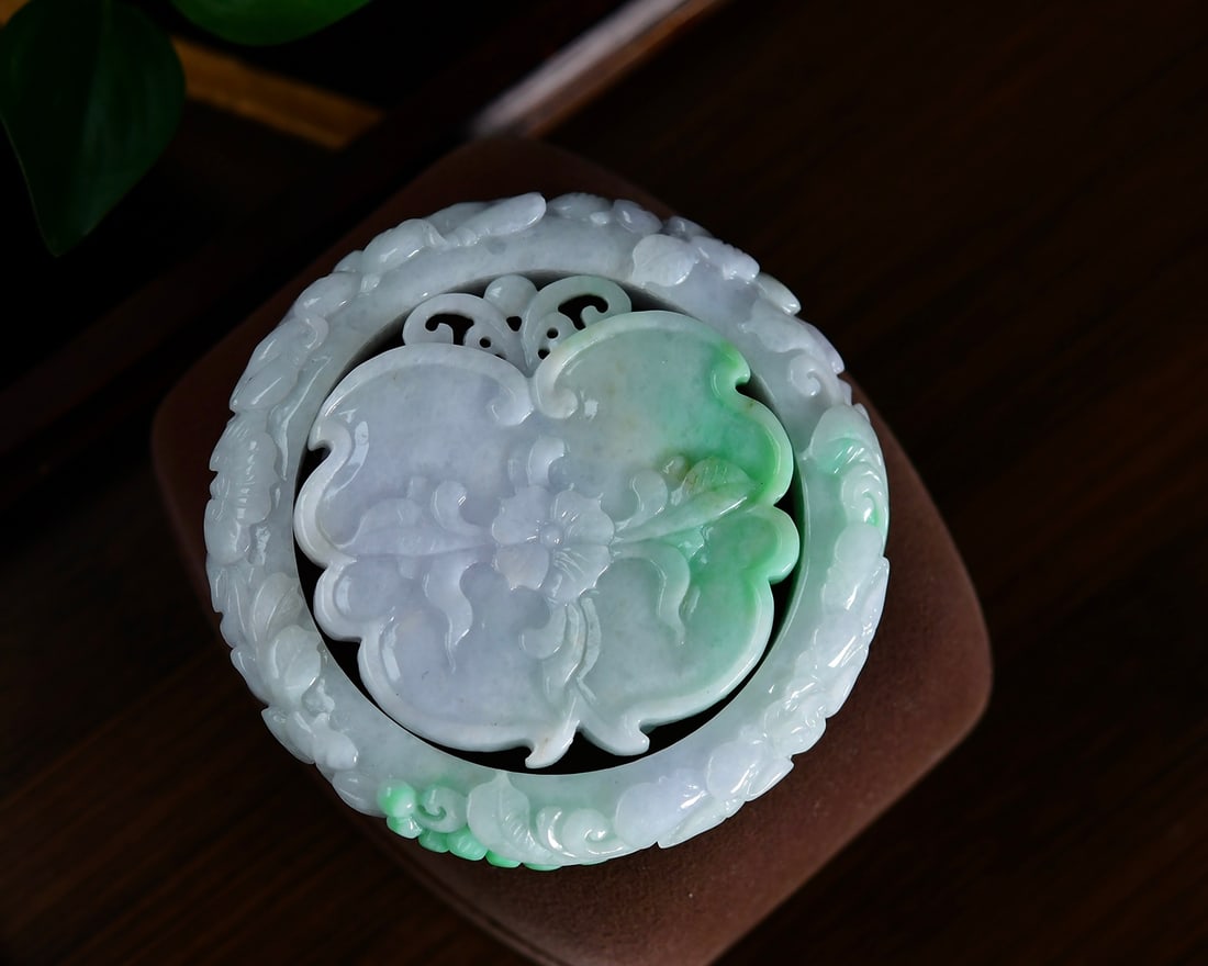 A Set Natural Jadeite Pendant & Bracelet with Certificate - 9