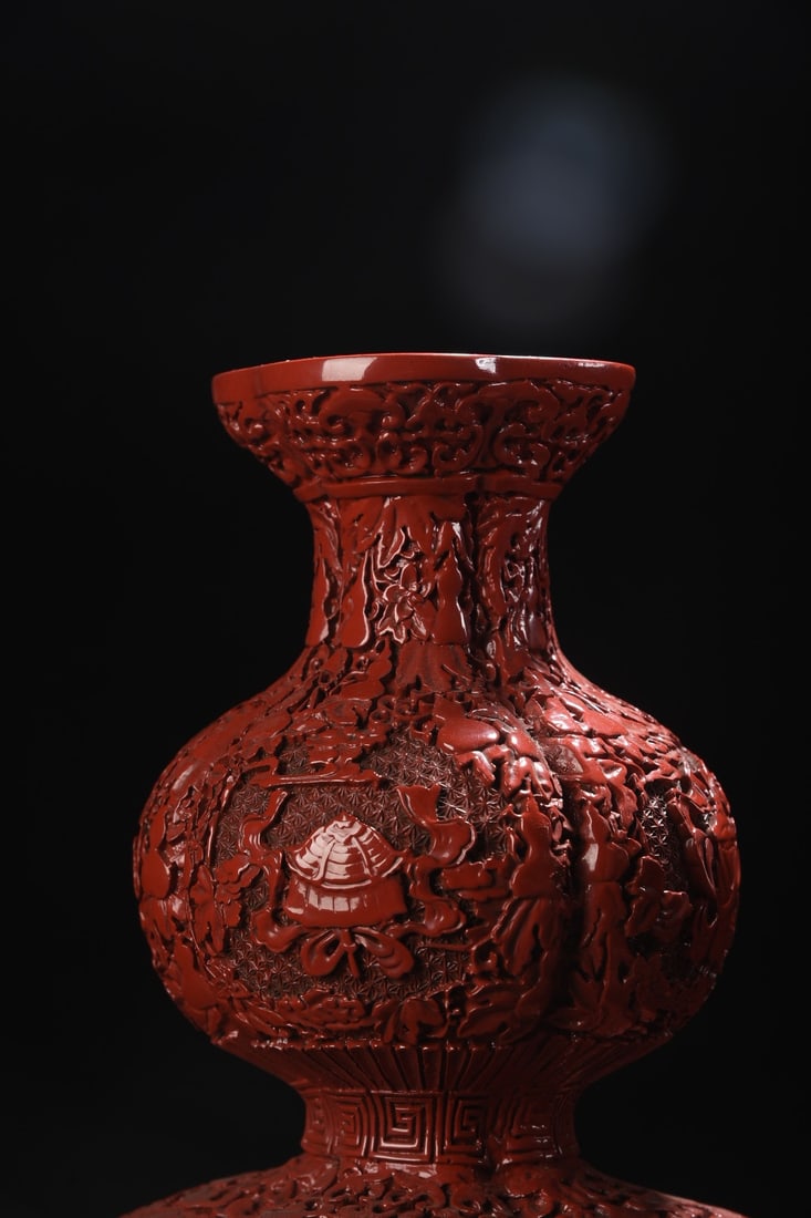 A Pair Chinese Red Lacquerware Vase - 2