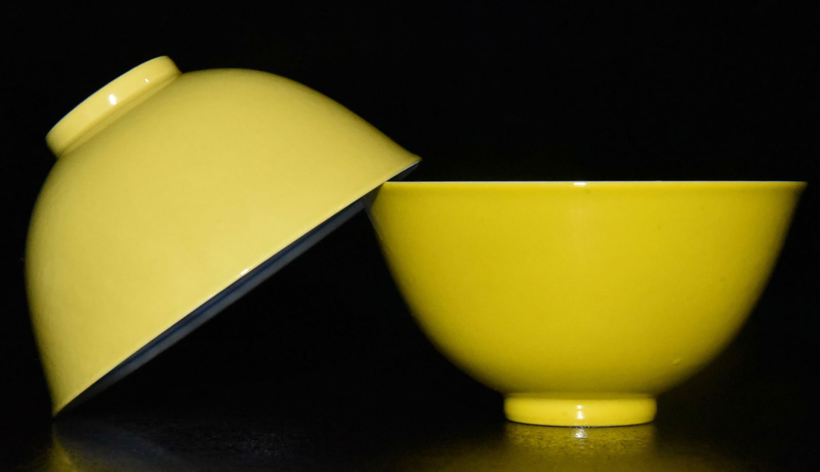 A Pair Chinese Yellow Ground Blue and White Porcelain Bowl - 6