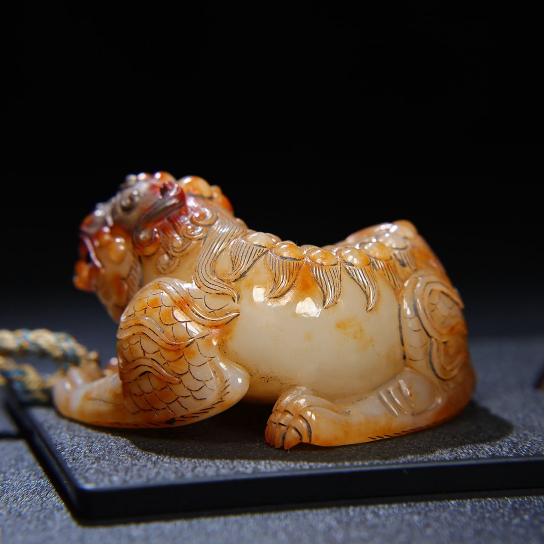 Old Chinese Hetian Jade Lion Beast Pendant - 4