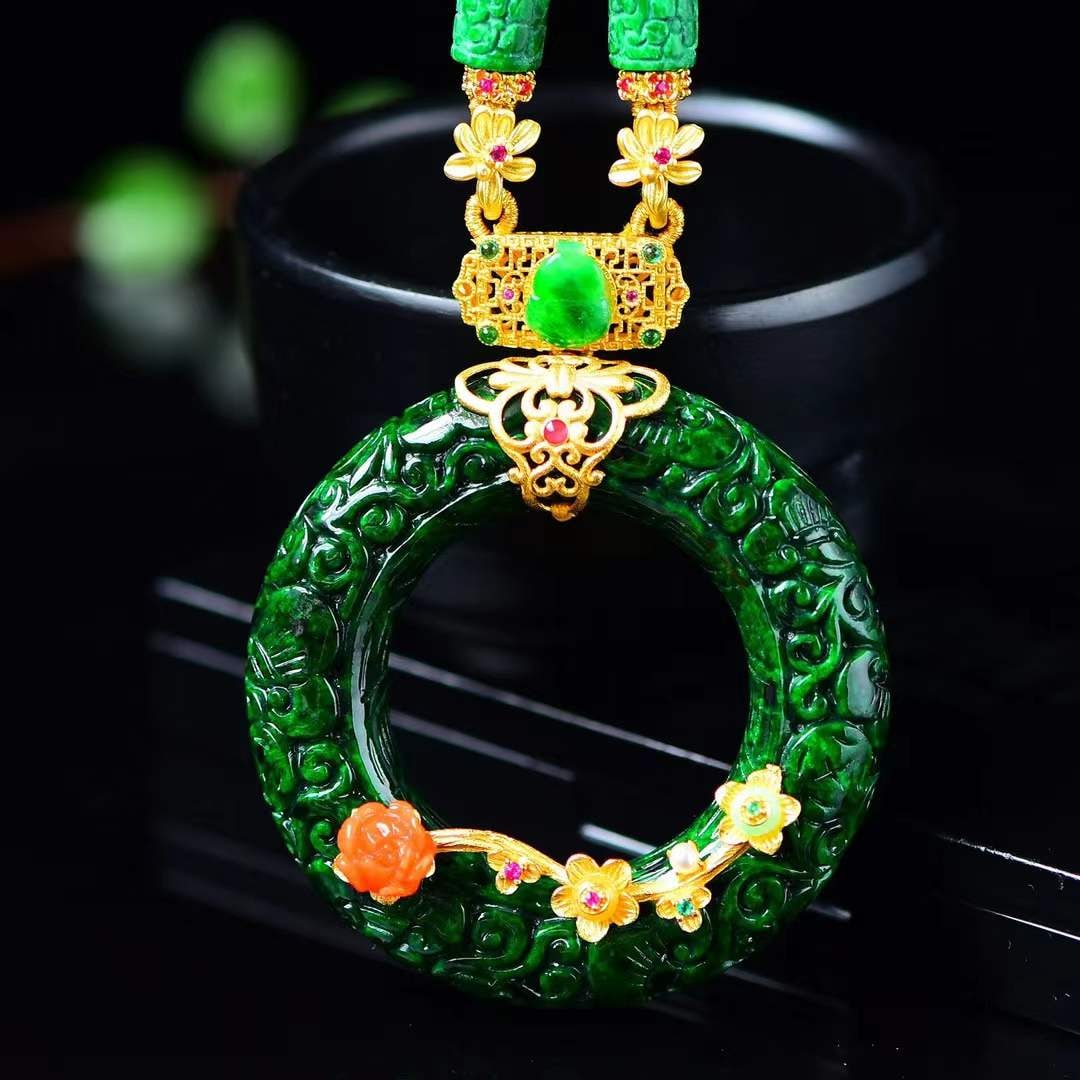 Natural Green Jadeite Lucky Pendant with Certificate - 3