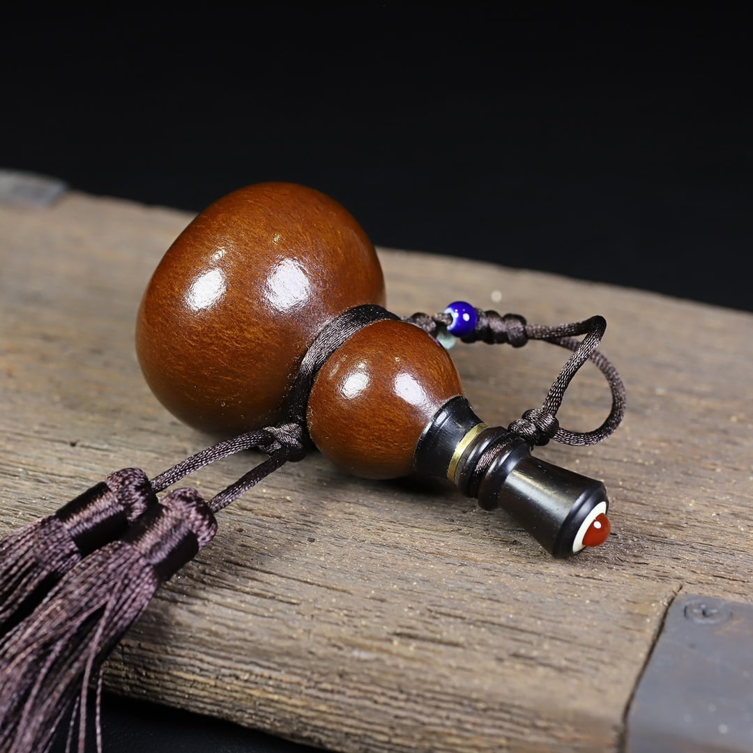 Old Gourd Pendant - 4
