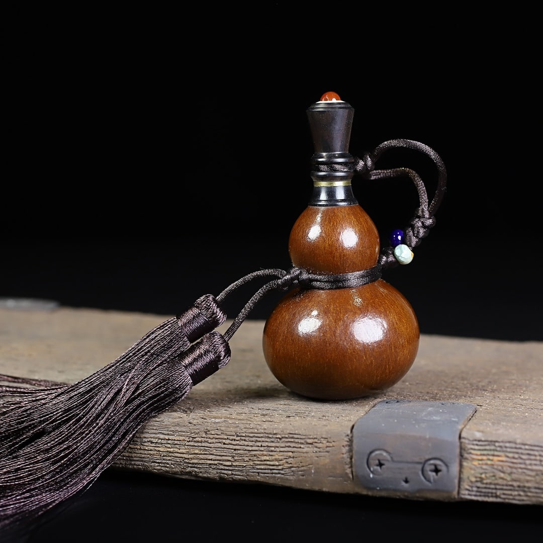 Old Gourd Pendant - 6