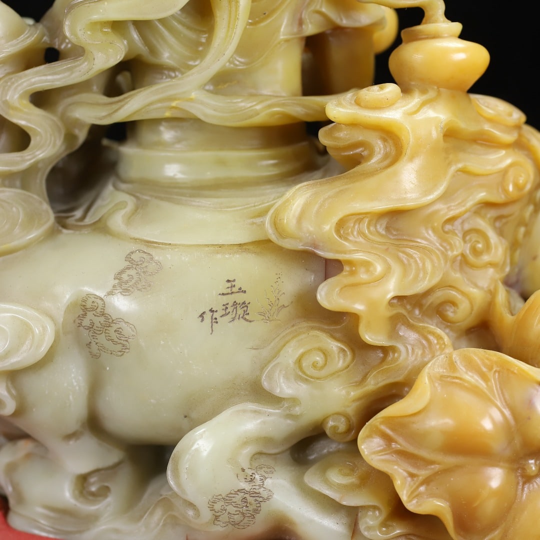 Superb Chinese Shoushan Stone Tianhuang Stone Manjusri & Lion Statue - 8