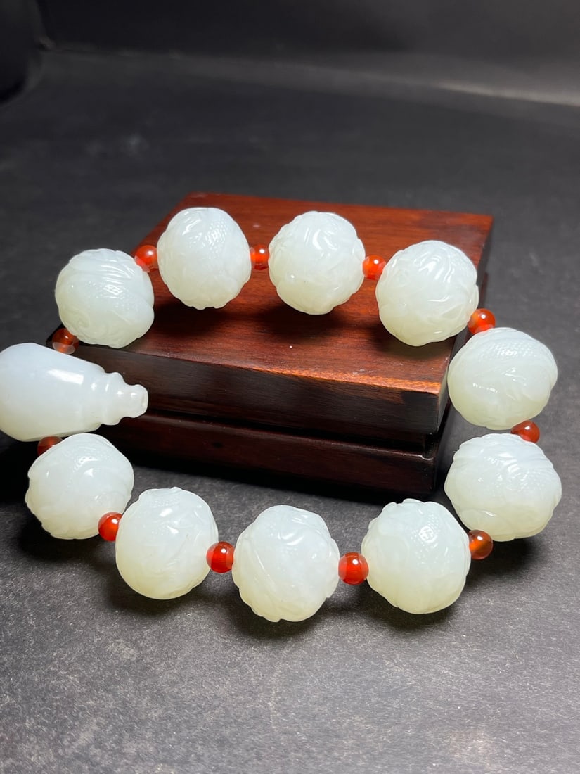 Chinese Hetian Jade Beads Carved Dragon Hand Chain - 2