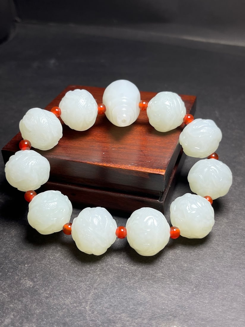 Chinese Hetian Jade Beads Carved Dragon Hand Chain - 3