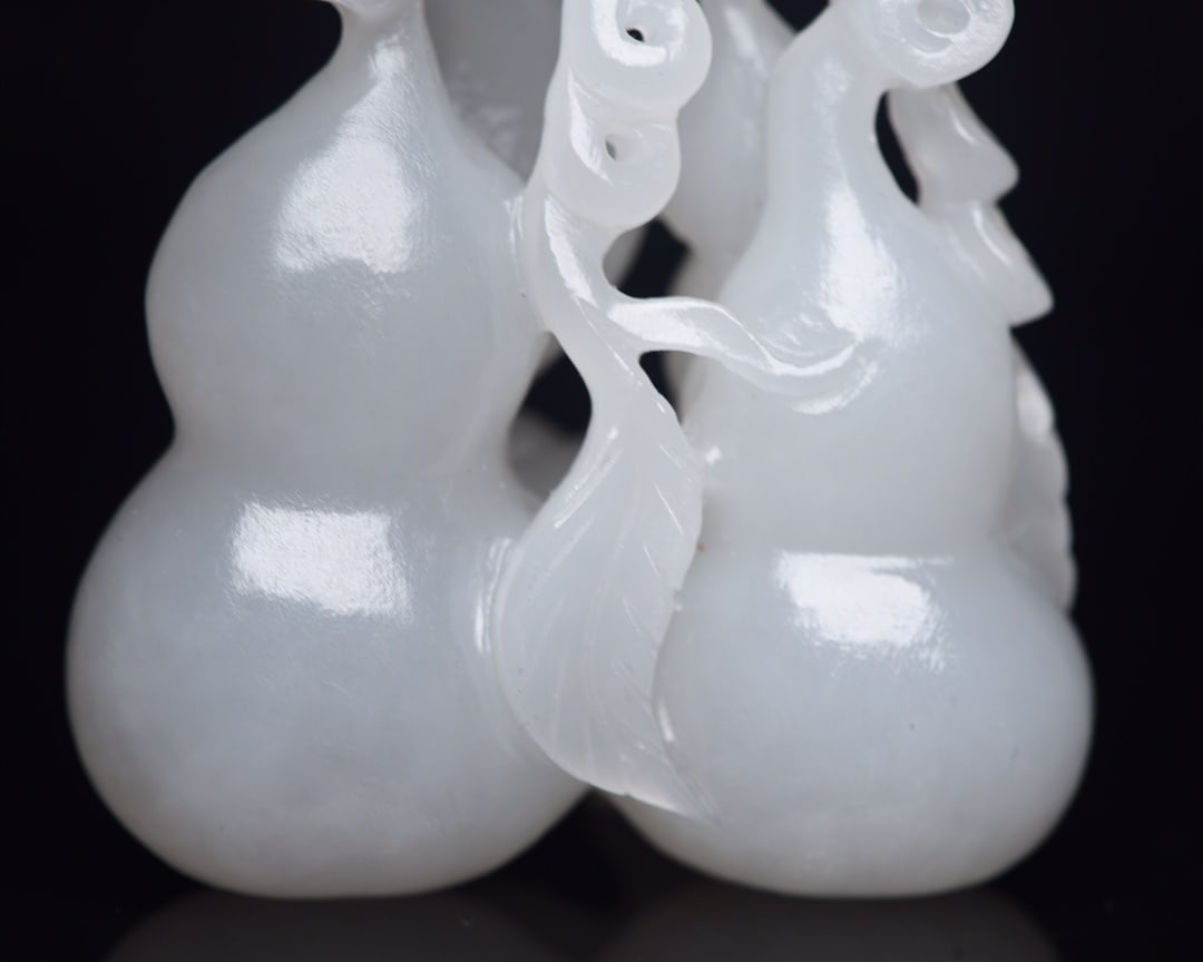 Openwork Chinese Hetian Jade Gourd Pendant - 6