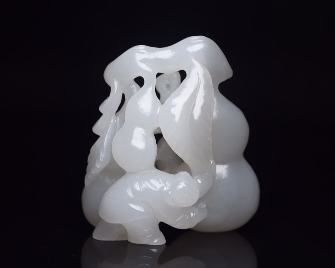 Openwork Chinese Hetian Jade Gourd Pendant - 9