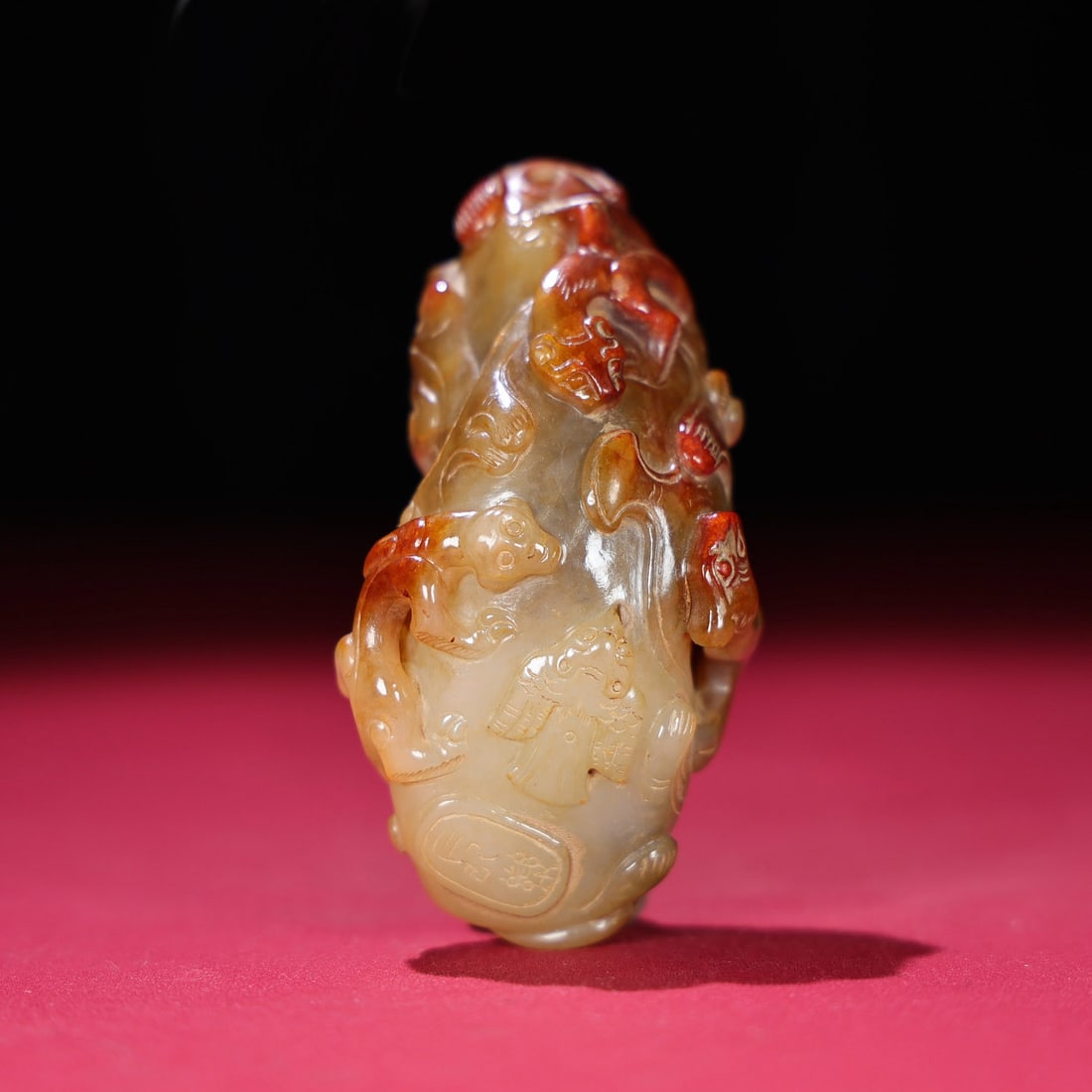 Old Chinese Hetian Jade Chi Dragon Pendant (1 of 9)